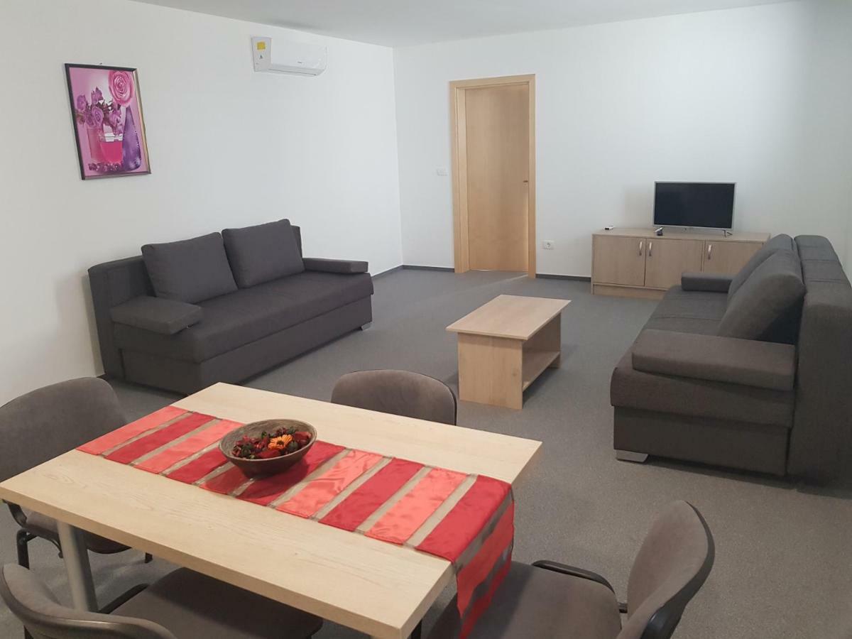 Apartmaji Jankovic Logatec Exterior photo
